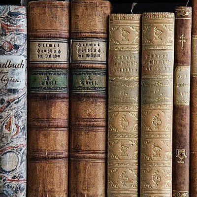 Timeline: Historia del libro