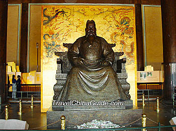 Ming dynasty founded