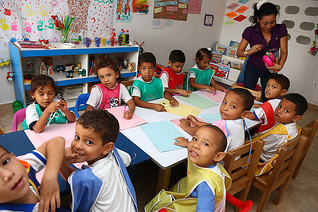 Se crea el Instituto Colombiano de Seguros Sociales (ICSS)