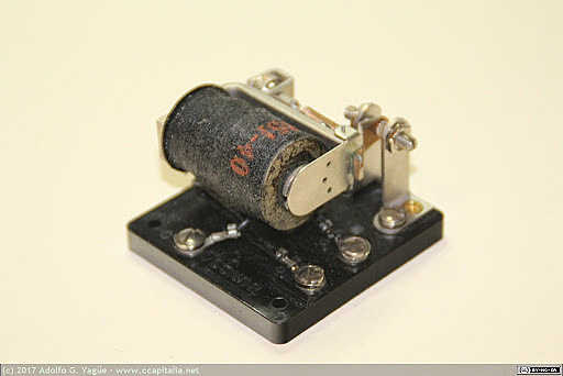 Válvulas eletrónicas y relés