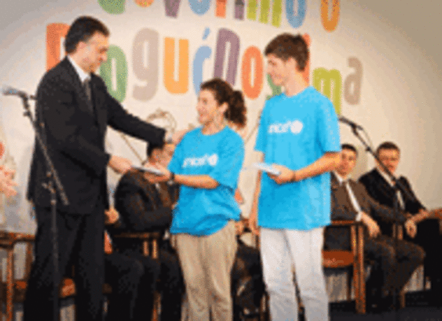 Children Get Convention on the Rights of Persons with Disabilities in Braille, Audio and Sign Language for the First Time in the Balkans