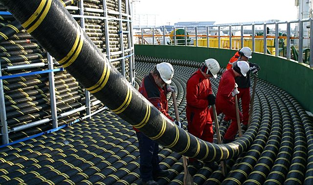 Conexión de Cables Submarinos