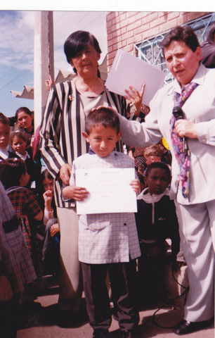 Dentro al la escuela La Peninsula o pre-escolar
