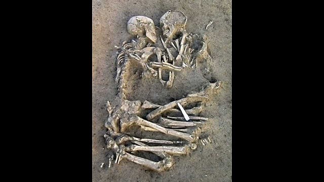 AMANTES DE SUMPA (SANTA ELENA)