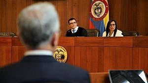 Uribe ante la Corte Suprema de Justicia (nacional)