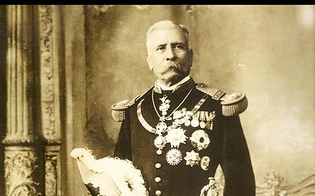 Porfirio Díaz deja la presidencia