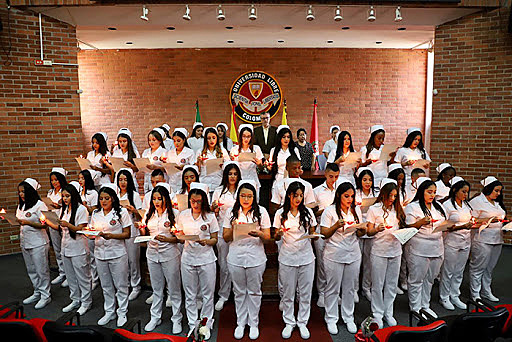 INCORPORACIÓN DE LA EDUCACIÓN DE ENFERMERÍA AL SISTEMA UNIVERSITARIO