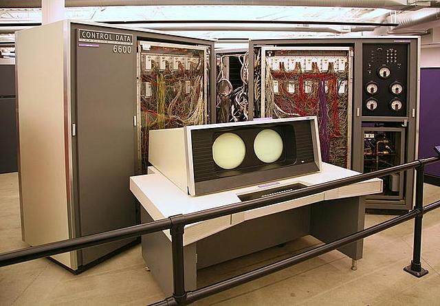 Primera supercomputadora CDC