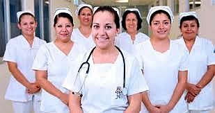 Licenciatura en Enfermería y Obstetricia.