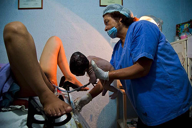 Enfermería Universitaria y su Impacto en la formación de las Parteras