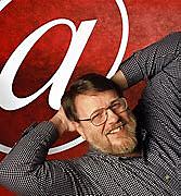 Η δημιουργία του e-mail από τον Ray Tomlinson