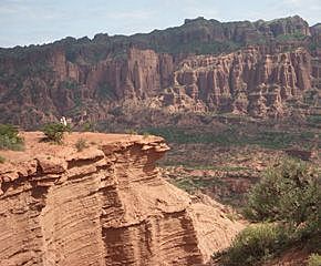 Argentina, Protección de yacimientos arqueológicos y paleontológico.