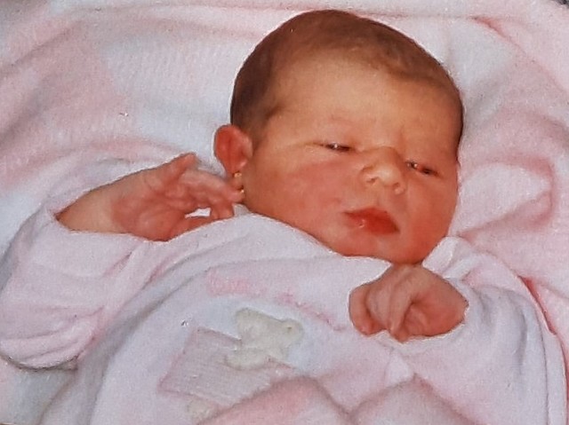 BIRTH OF THE FIRST CHILD (MI SISTER)