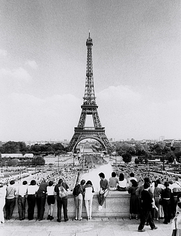 My grandmother moved to Paris