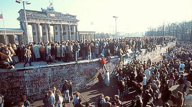 Il “crollo” del muro di Berlino, fine guerra fredda e comunismo