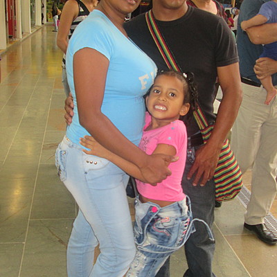 Timeline: TRABAJO DE EMPRENDIMIENTO