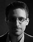 Devoilement par Edward Snowden de plusieurs secrets gouvernementaux de la CIA