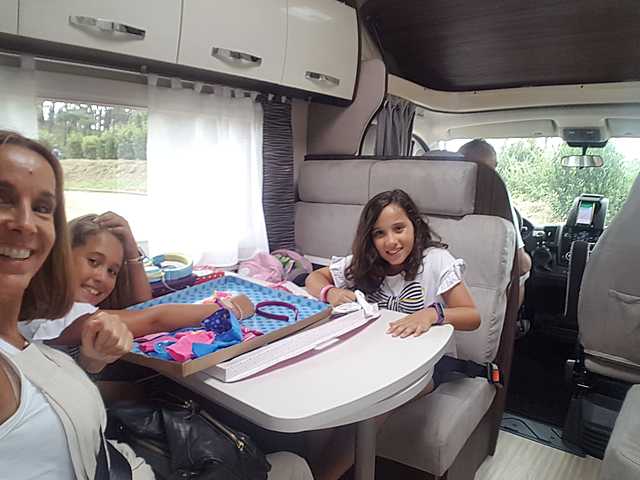 4 Event (Martina anda Olivia)