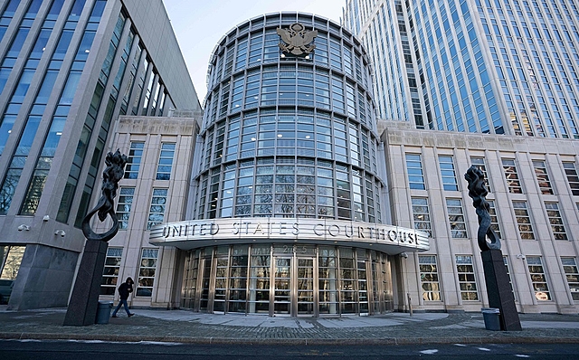 Huawei es acusado de fraude bancario