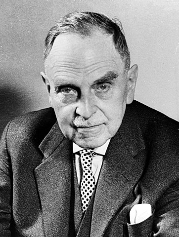 Otto Hahn (1879-1968) y Otto Strassmann (1902-1980)