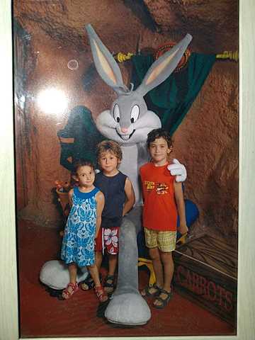 Trip to La Warner amusement park