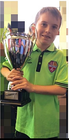 My brother started playing football