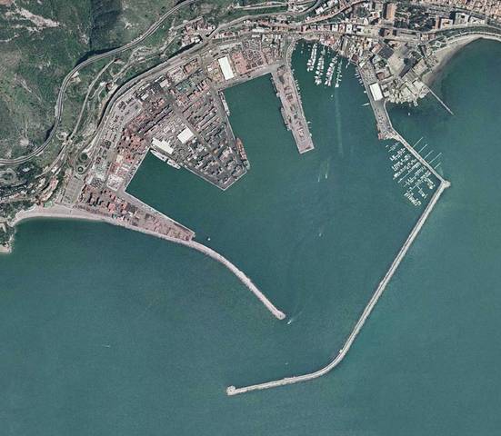 IL PORTO DI SALERNO OGGI