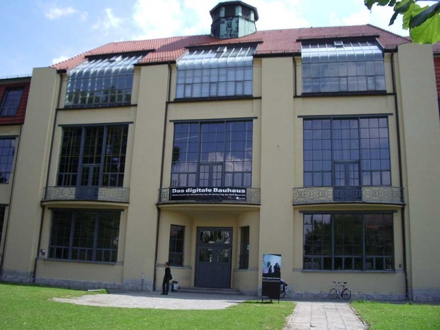 Fundada por Walter Gropius en Weimar