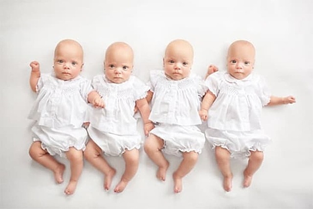 Oedipus has 4 babies with Jocasta