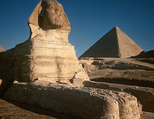 Oedipus defeats the Sphynx and becomes king of Thebes