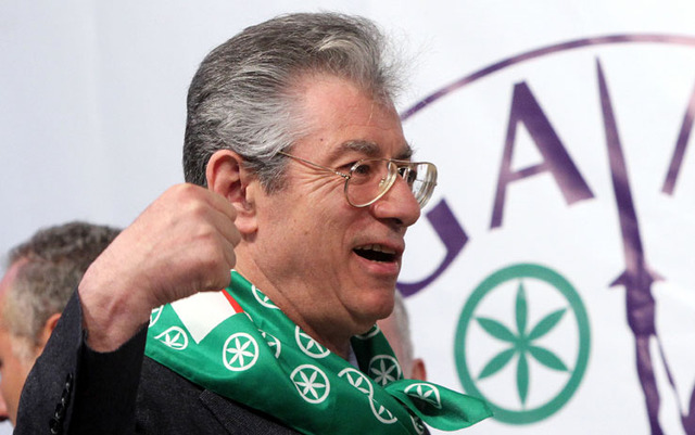 Bossi contro il referendum