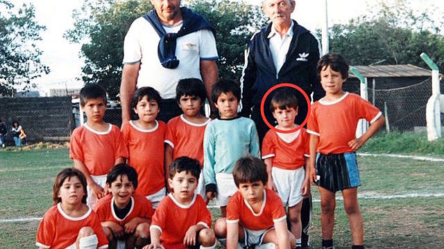 Beginning of his training as a footballer