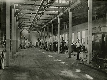 Detroit automobile company fails