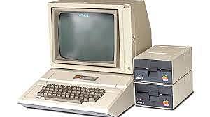 VIENE PRESENTATO L'APPLE II