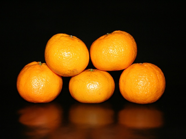 5 oranges