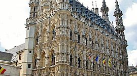 Timeline: Arquitectura gótica religiosa y no religiosa