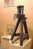 El inventor de la máquina de coser