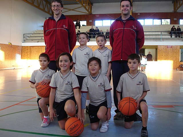 Primer partit de bàsquet