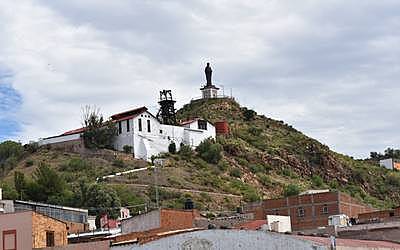 Descubrimiento de la mina La Negrita y fundación de Parral