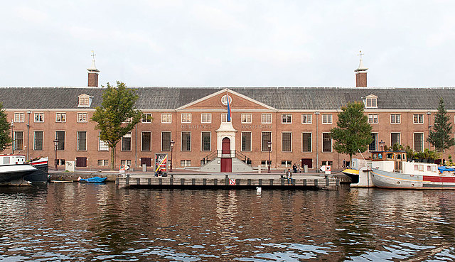 Hermitage Amsterdam opgericht