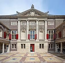 Oprichting Lakenhal Leiden