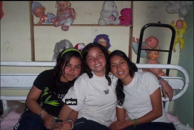 continuacion .xD  Amigas