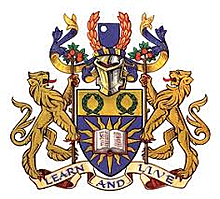 Creación de la Open University en Inglaterra (Universidad Abierta Británica)