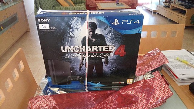 Dia en que em regalen la meva segona consola, la PS4.