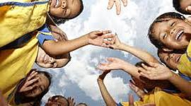 Timeline: Tras los pasos de la Infancia y la Adolescencia