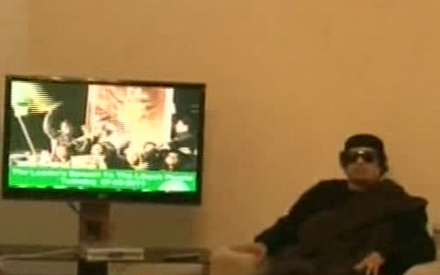 Gheddafi: "Vivo o morto rimarrò a Tripoli"