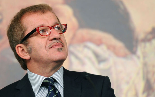 Maroni: “Stop ai soldi per i bombardamenti in Libia”