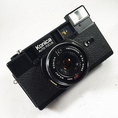 Lancement du Konica C35 AF