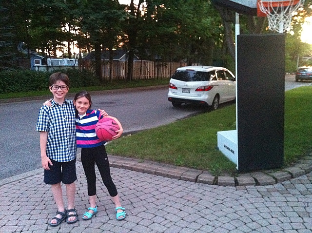 quand mon frère et moi avons enfin eu notre panier de baskcet