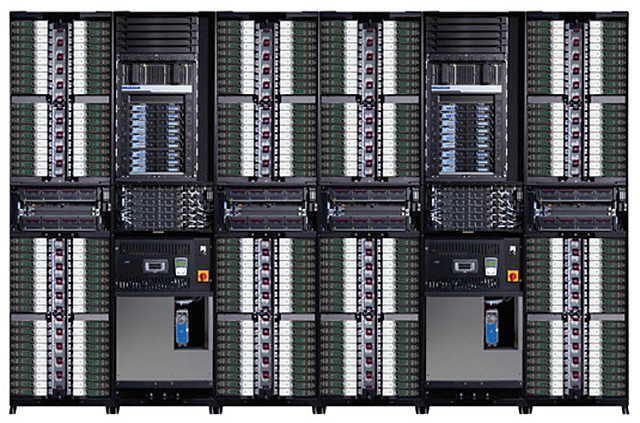 3ª generación (1964): Fabricación basada en el uso de circuitos integrados.